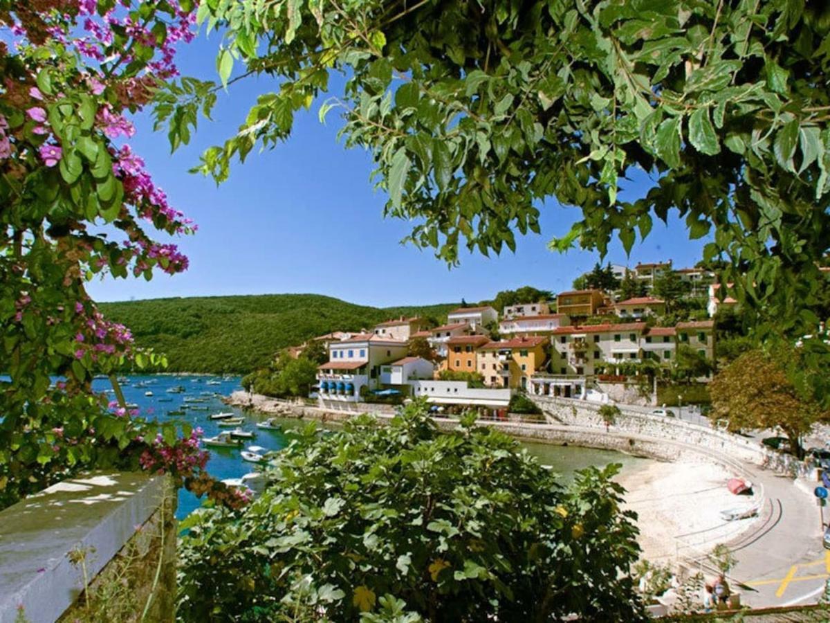 Mare And Terra Apartments Rabac Exterior photo